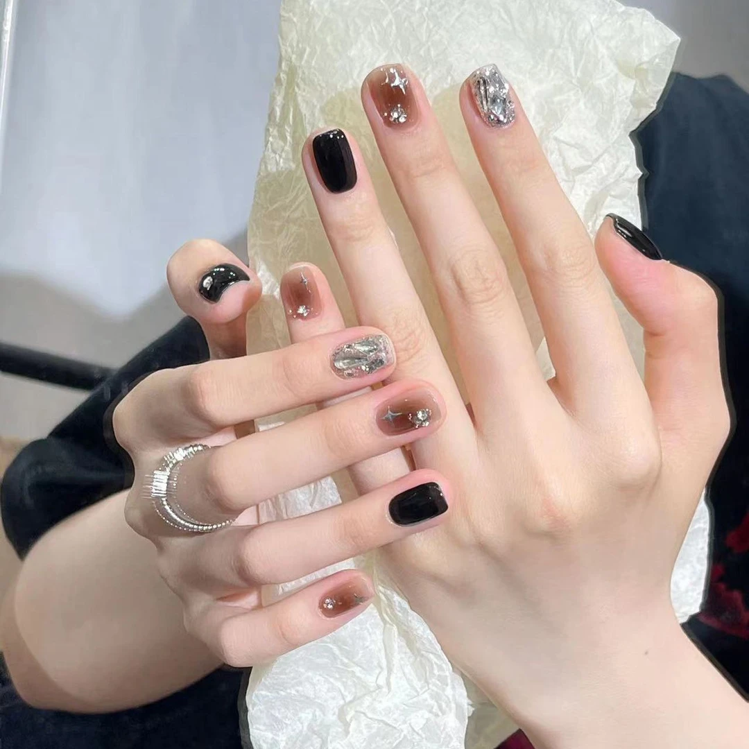 甜酷闪钻Black美甲贴片简约爆闪猫眼星星手工可拆卸美甲穿戴甲