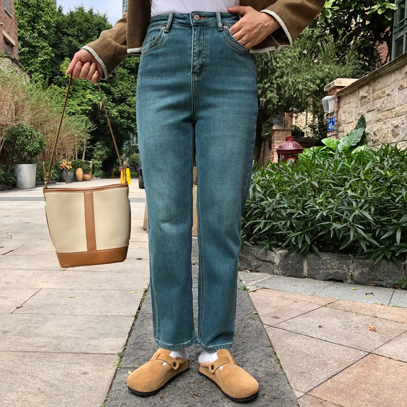 巴83019A新款加绒高腰显瘦百搭蓝色直筒法棍牛仔裤宽松裤子直筒裤