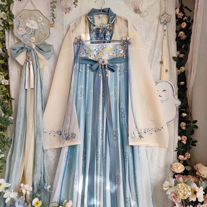 默认微瑕 介意勿拍 四季款 汉服 对襟 交领 直裾 孤品 NO退NO换