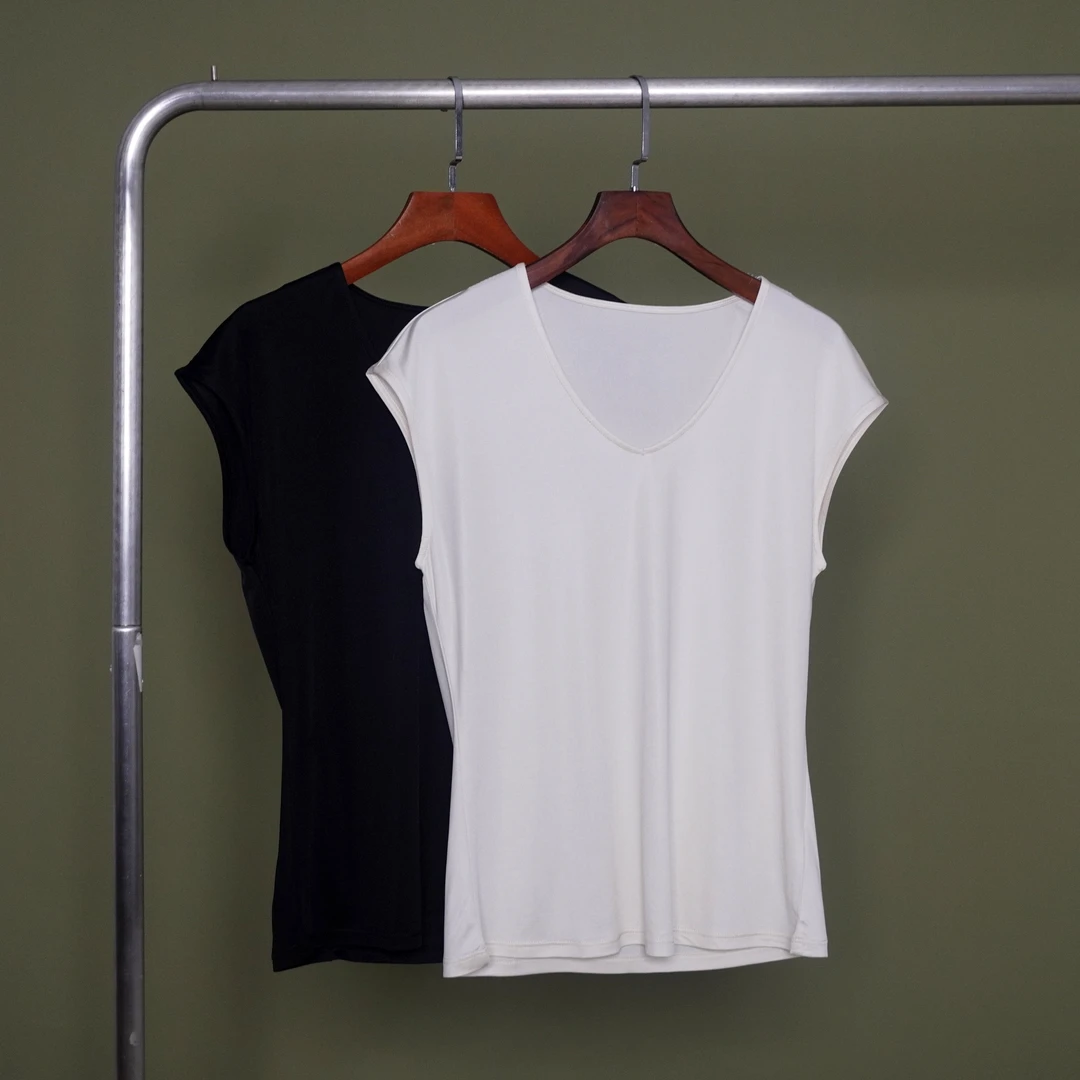 伊萌 | 徽韵阁高级感V领宽松背心