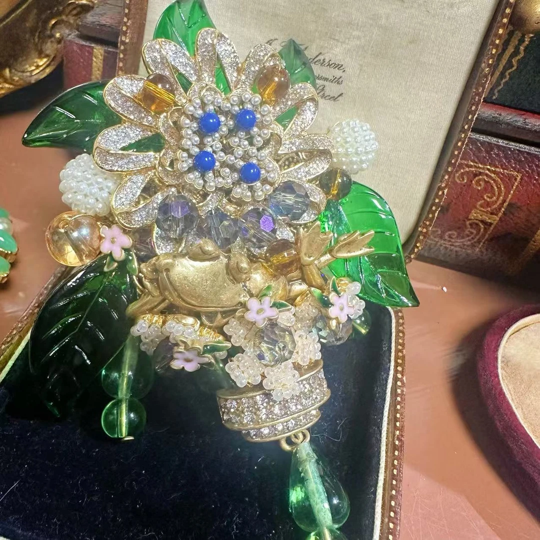 铜合金胸针 编织-花田美梦蛙 中古vintage金色花朵设计复古胸针