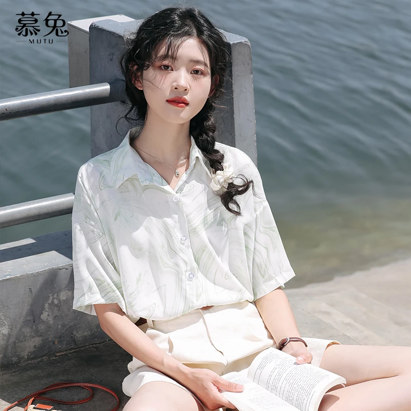 【粉丝专属】9087小清新扎染印花短袖衬衫女港风设计感小众上衣