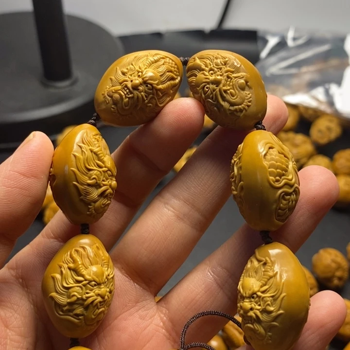 橄榄核核雕橄榄核