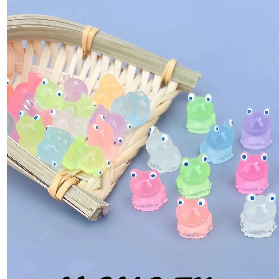 夜光彩色小青蛙 小绿蛙微景观树脂diy手工饰品  小朋友过家家