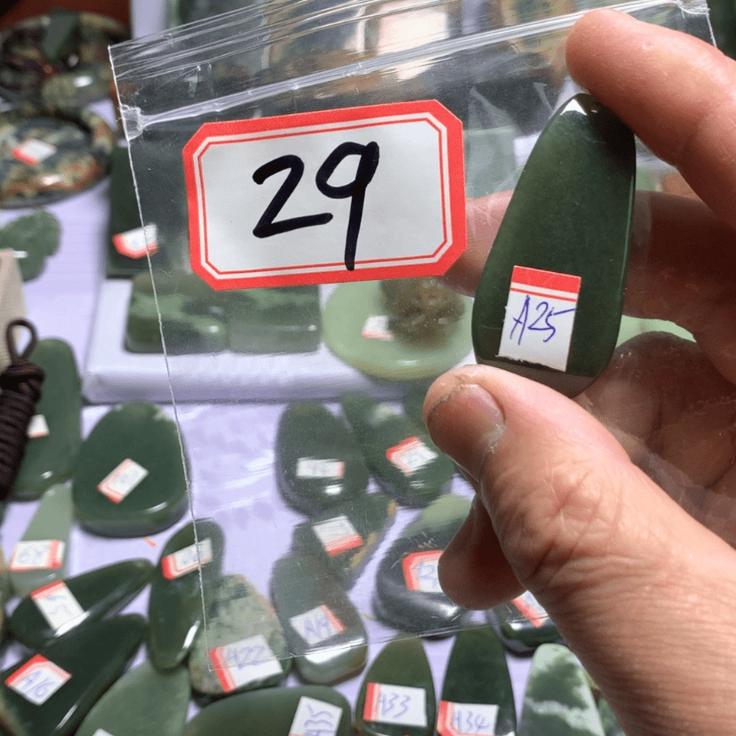 【闪购商品】和田玉（糖玉）颈饰未镶嵌风**轻