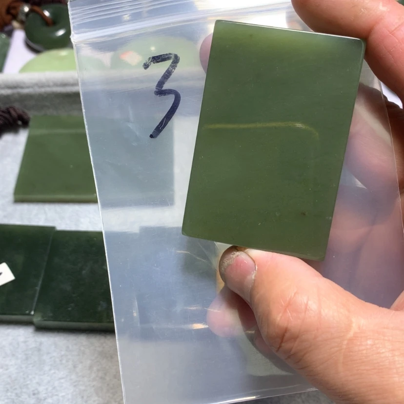 【闪购商品】和田玉(糖玉)颈饰未镶嵌草**秋