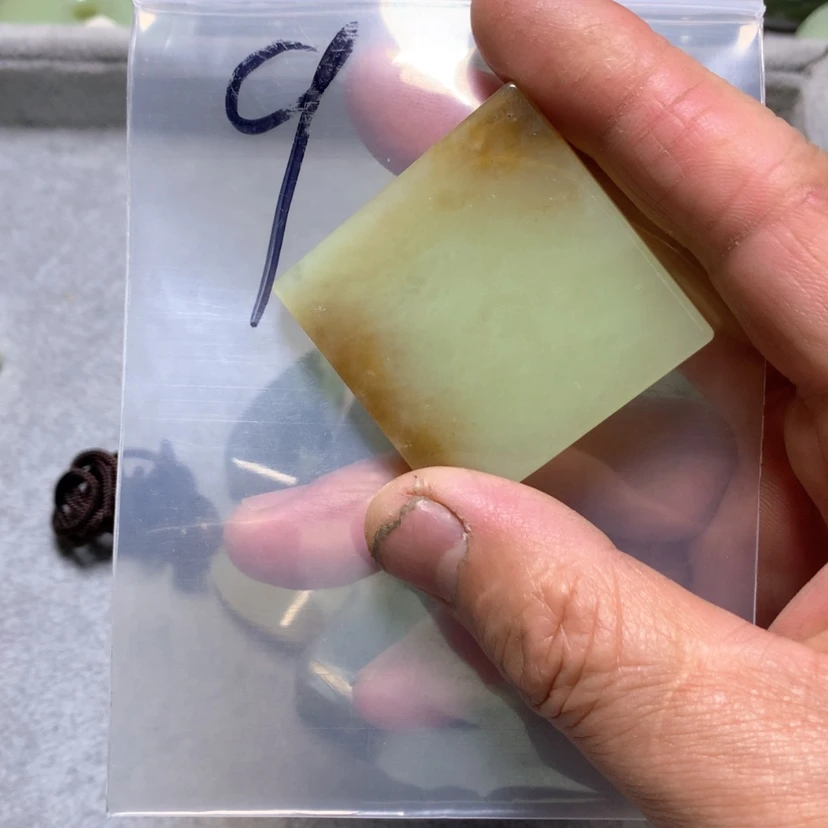 【闪购商品】和田玉（糖玉）颈饰未镶嵌哎****1