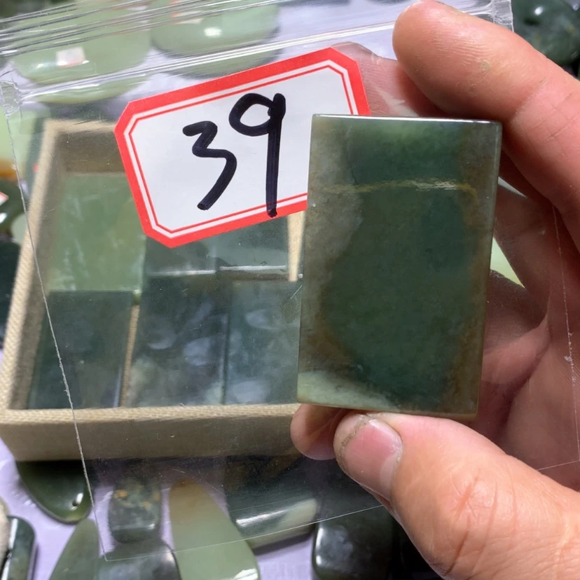 【闪购商品】和田玉（糖玉）颈饰未镶嵌宝*