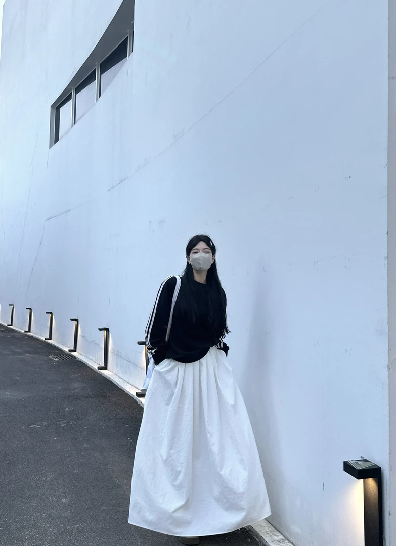 小花同学 韩系杆条休闲卫衣