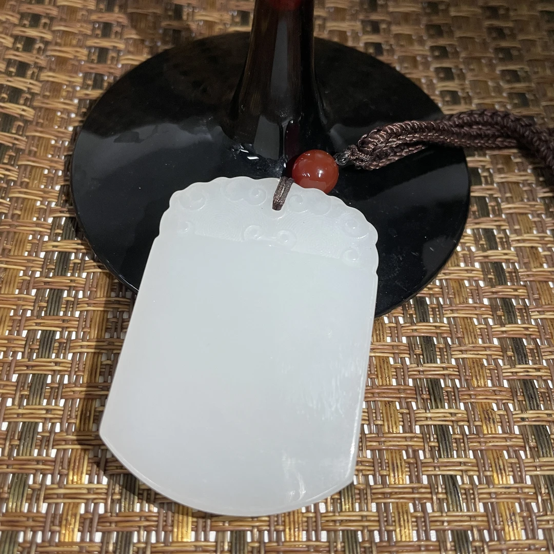 和田玉白色无事牌玉石珠宝首饰配饰54.3/37.2/7.8mm41g