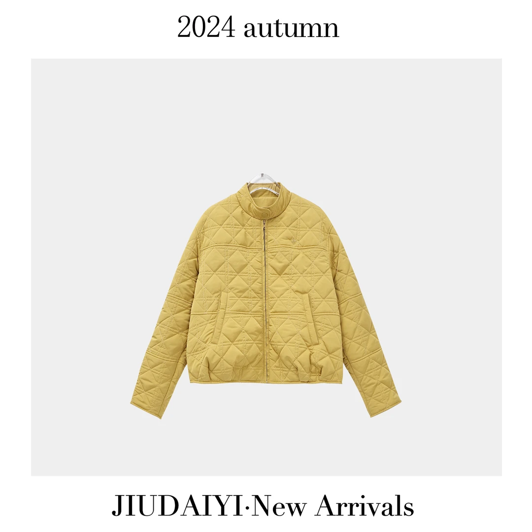 玖黛衣【小蜜蜂】冬款百搭简约高级休闲风短外套 WTJ34081