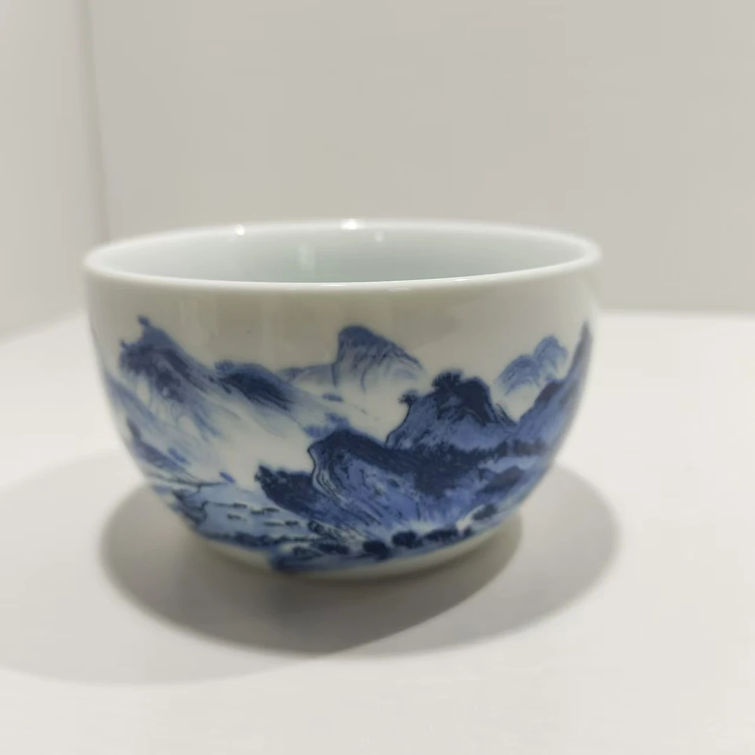 景德镇高端青花山水卧足杯主人杯