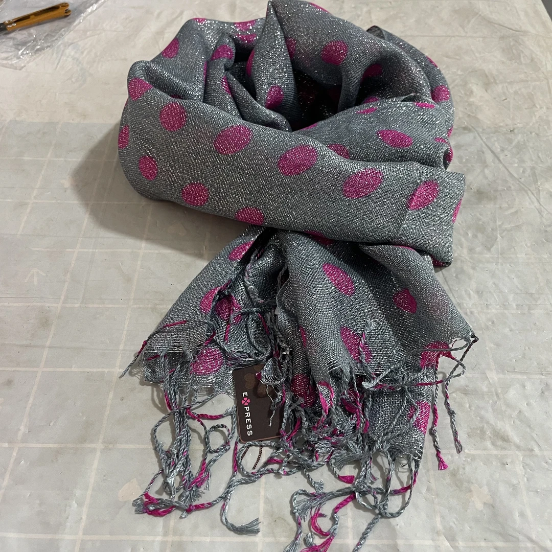 波点学院风围巾女薄款秋冬百搭长款韩版文艺披肩围巾灰色流梳巾