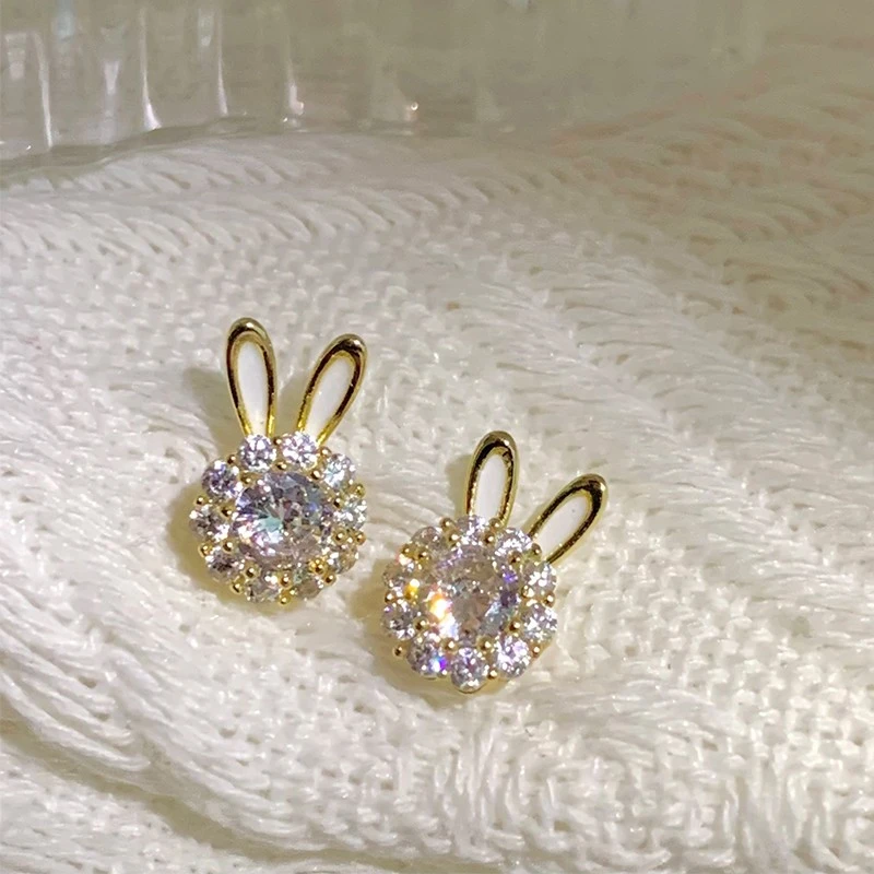 oushipei/欧诗佩 铜合金合成锆石耳饰 兔年可旋转小兔子耳钉可爱
