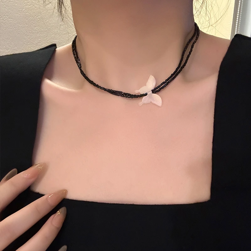 oushipei/欧诗佩 铜合金仿水晶项链 水晶串珠锁骨链蝴蝶吊坠项链