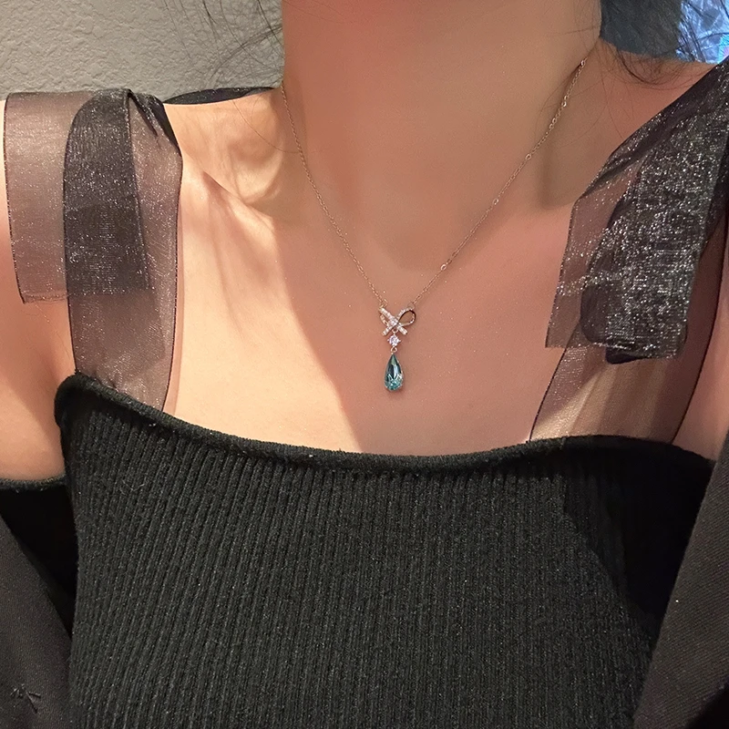 oushipei/欧诗佩 铜合金项链 气质甜美锆石蝴蝶结水滴吊坠项链女