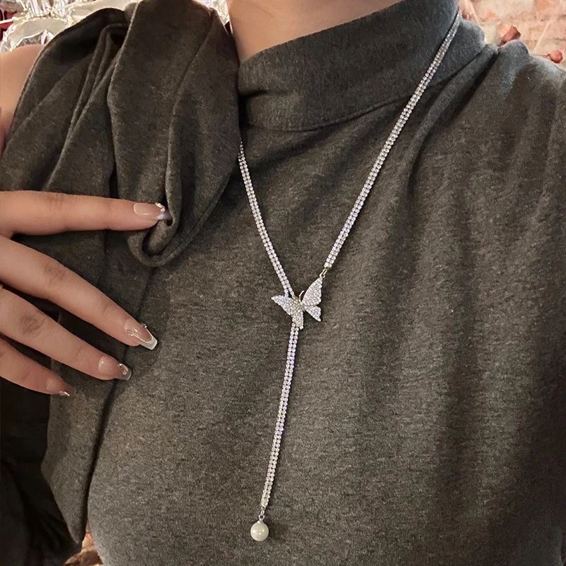 oushipei/欧诗佩 铜合金项链 闪钻蝴蝶项链女轻奢小众设计高级感