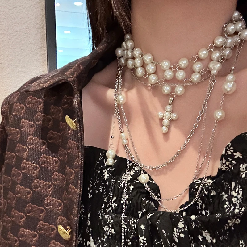 oushipei/欧诗佩 铜合金仿珍珠项链 贵气中古风十字架多层项链女