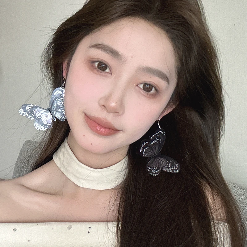 oushipei/欧诗佩 铜合金亚克力耳饰 小众个性暗夜蝴蝶耳环女