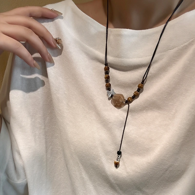 oushipei/欧诗佩 非金属树脂项链 复古民族风玫瑰花朵流苏项链女