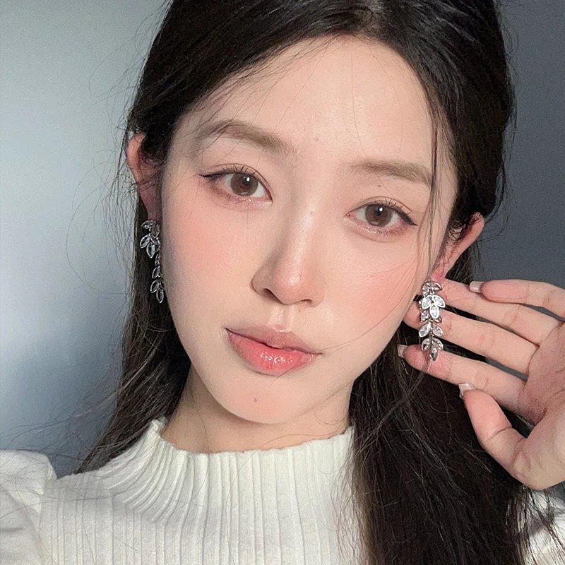 oushipei/欧诗佩 铜合金合成锆石耳饰 独特小众锆石麦穗流苏耳钉