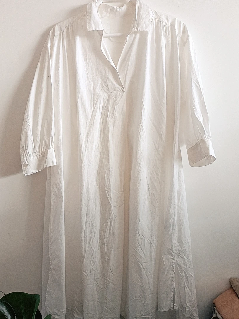 系扣复古港风连衣裙显瘦百搭宽松纯色时尚中长款古着简约春游气质