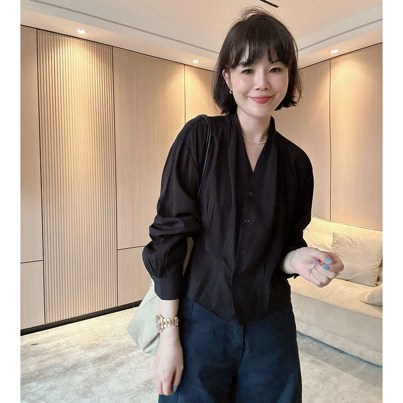 早秋气质V领极简别致衬衣长袖衬衫设计感小众开衫
