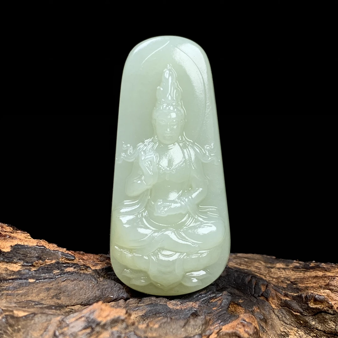 天然新疆和田玉观音吊坠尺寸47*22*11重量20克