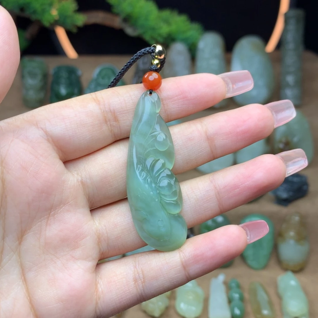 【闪购商品】和田玉挂件未镶嵌小***梦