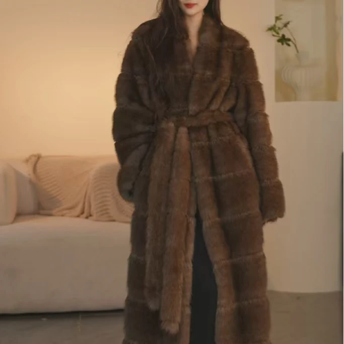 安掌柜 2024冬季新款简约宽松加厚保暖外套4DWBS8050