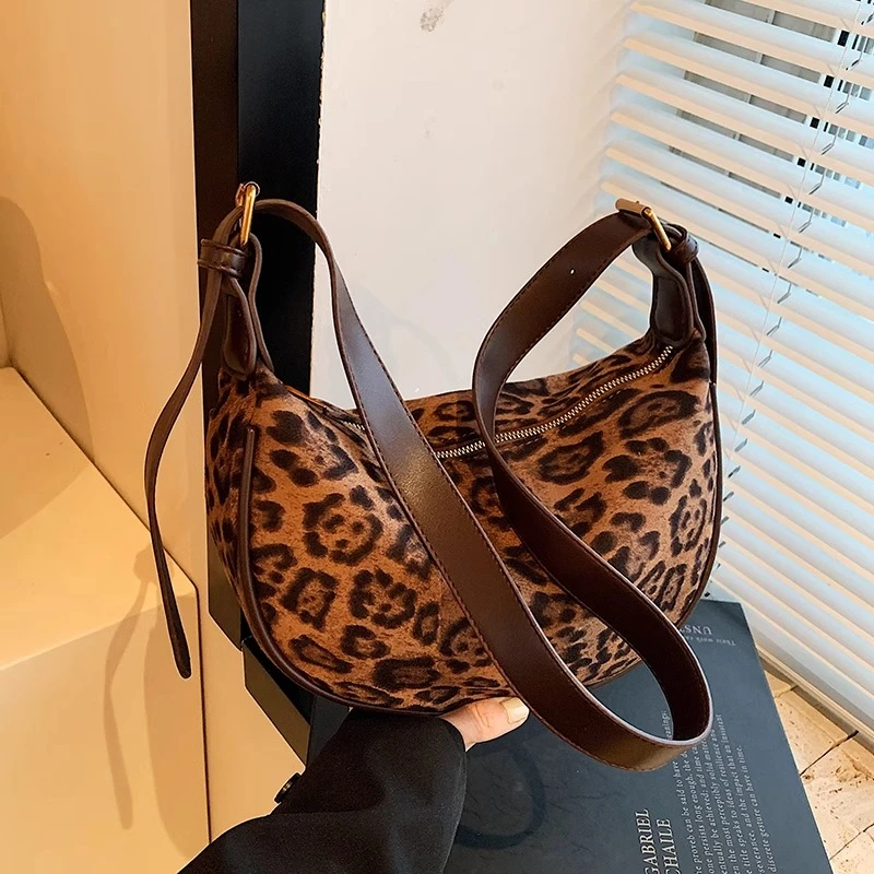 复古豹纹小包包女2024秋冬新款单肩饺子包时尚洋气质感高级斜挎包