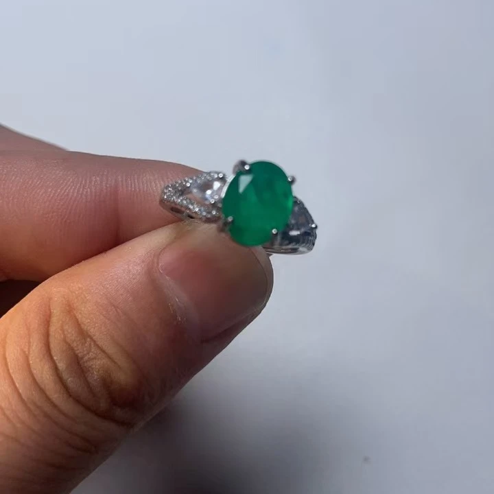 典藏精致祖母绿精致培育合金戒指714