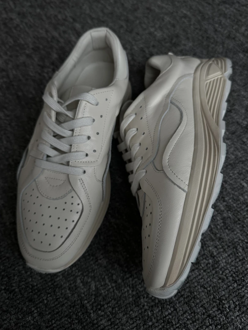 M72新款2024小白鞋青春潮流百搭高能感白色头层牛皮运动休闲鞋