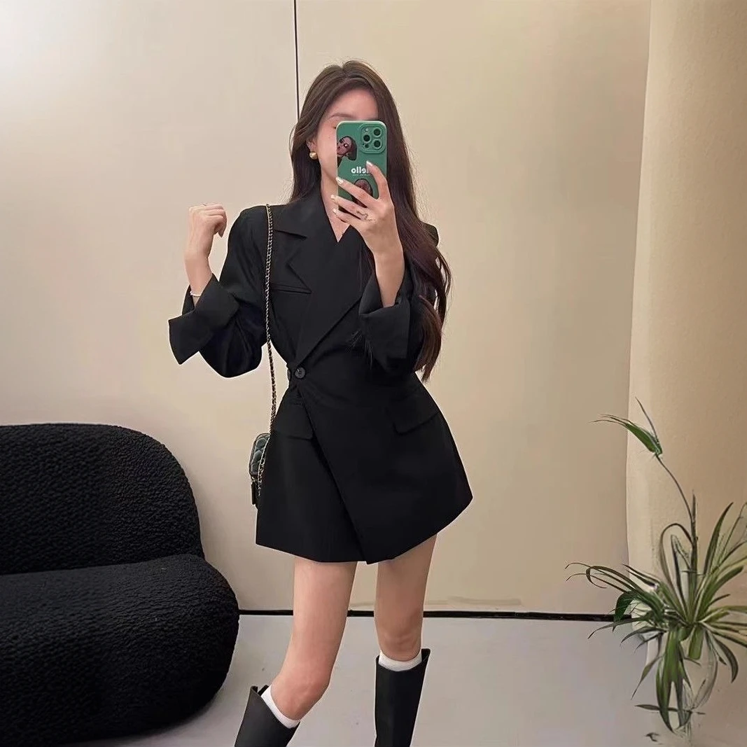 气质收腰西服外套春秋2024高级新款感小众设计显瘦风衣式西装裙