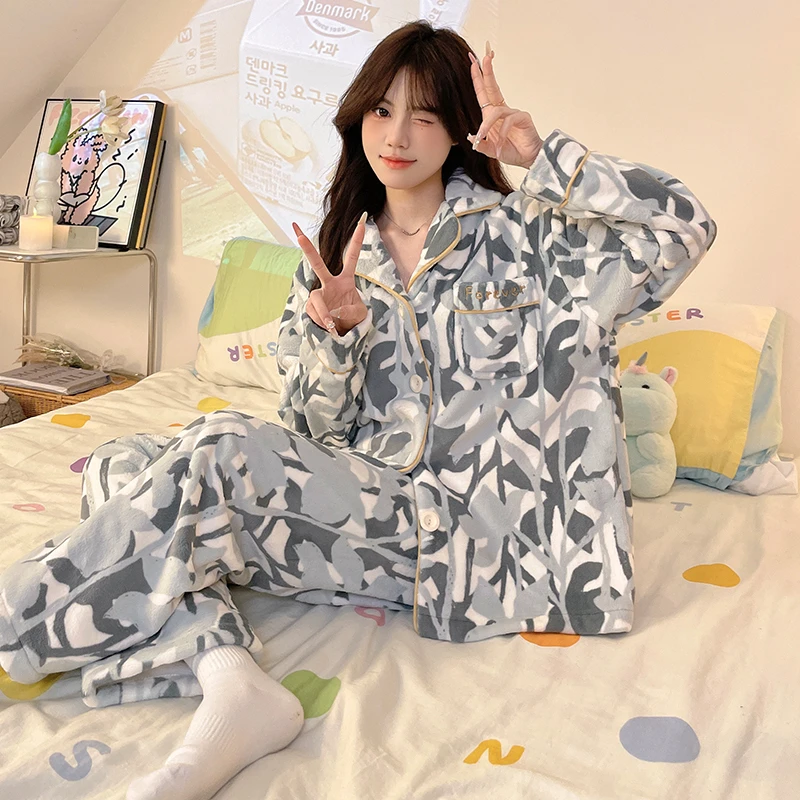 秋冬季新款睡衣女保暖时尚植物花朵可外穿宽松长袖加厚家居服套装