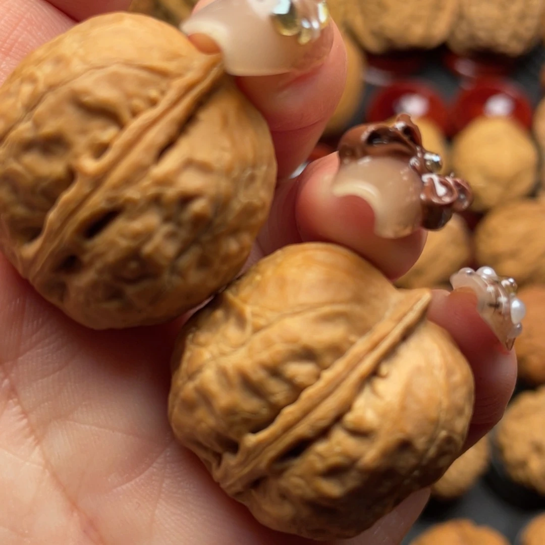 文玩核桃吊坠龙*生核桃