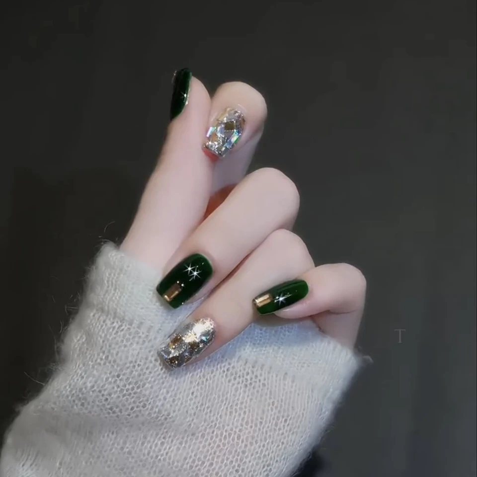 小众闪钻指甲贴片欧美风轻奢穿戴美甲贴片墨绿亮片光疗假指甲贴片