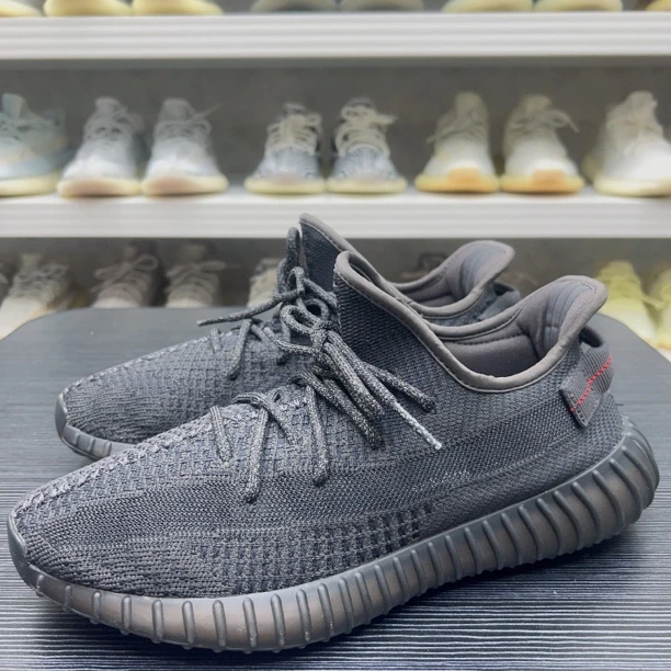 【中古二手】44码adidas椰子350黑天使 95新无原盒 全新3599 休闲鞋