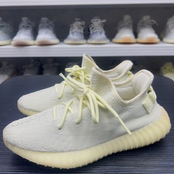 【中古二手】40码adidas椰子350黄油 95新无原盒 全新价2999 休闲鞋