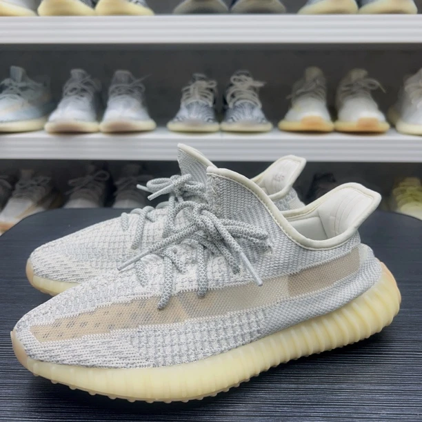 【中古二手】43码adidas椰子350芝麻天使 无原盒 全新价4599 休闲鞋