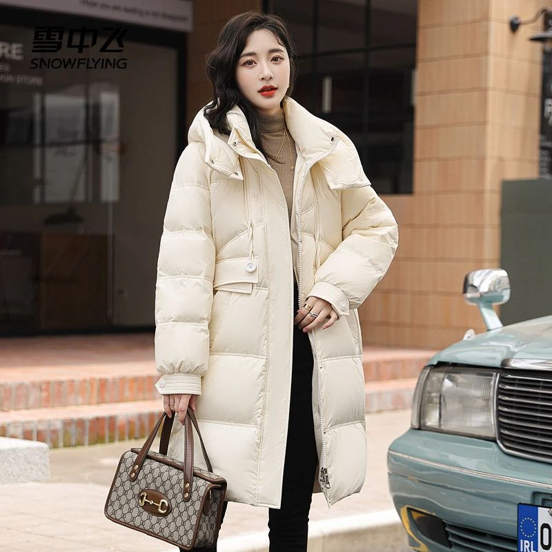 SNOW FLYING/雪中飞羽绒服女2023上新款中长款可脱卸帽外套9216