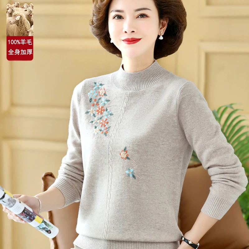 洋气妈妈100%纯羊毛衫秋冬新款半高领绣花毛衣中老年大码打底衫女