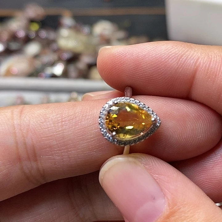 水晶戒指银S925镶嵌黄水晶戒指