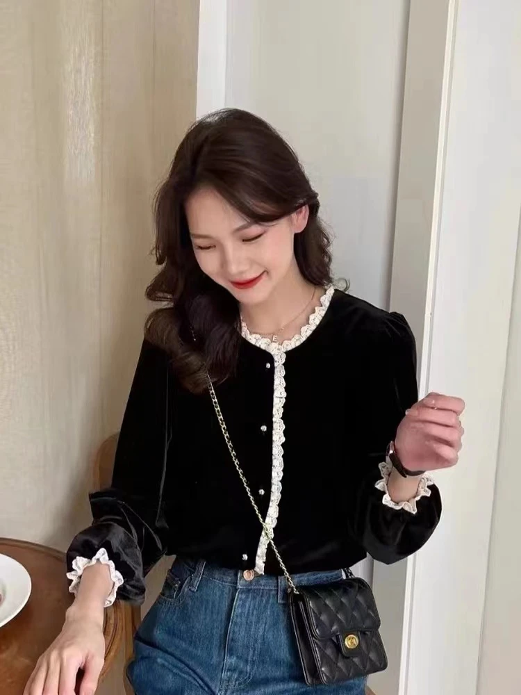 01黑色蕾丝打底衫 01