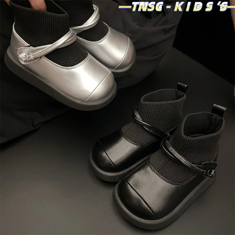 女宝宝鞋子秋冬季软底防滑婴幼儿小童靴子公主小皮鞋短靴针织袜靴