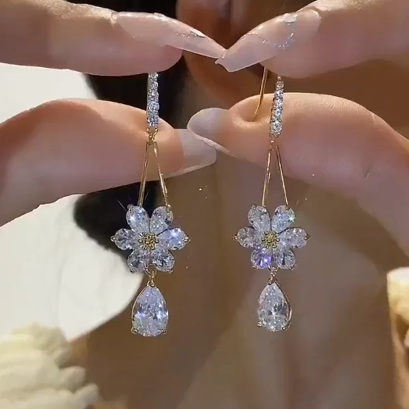 铜合金耳饰 时尚个性百搭奢华时尚花朵流苏水滴形耳坠女端庄大方