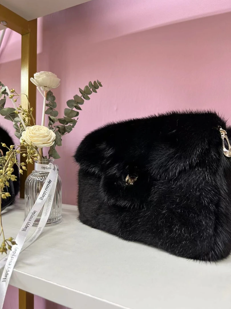 2024新款水貂毛毛包包潮流时尚气质