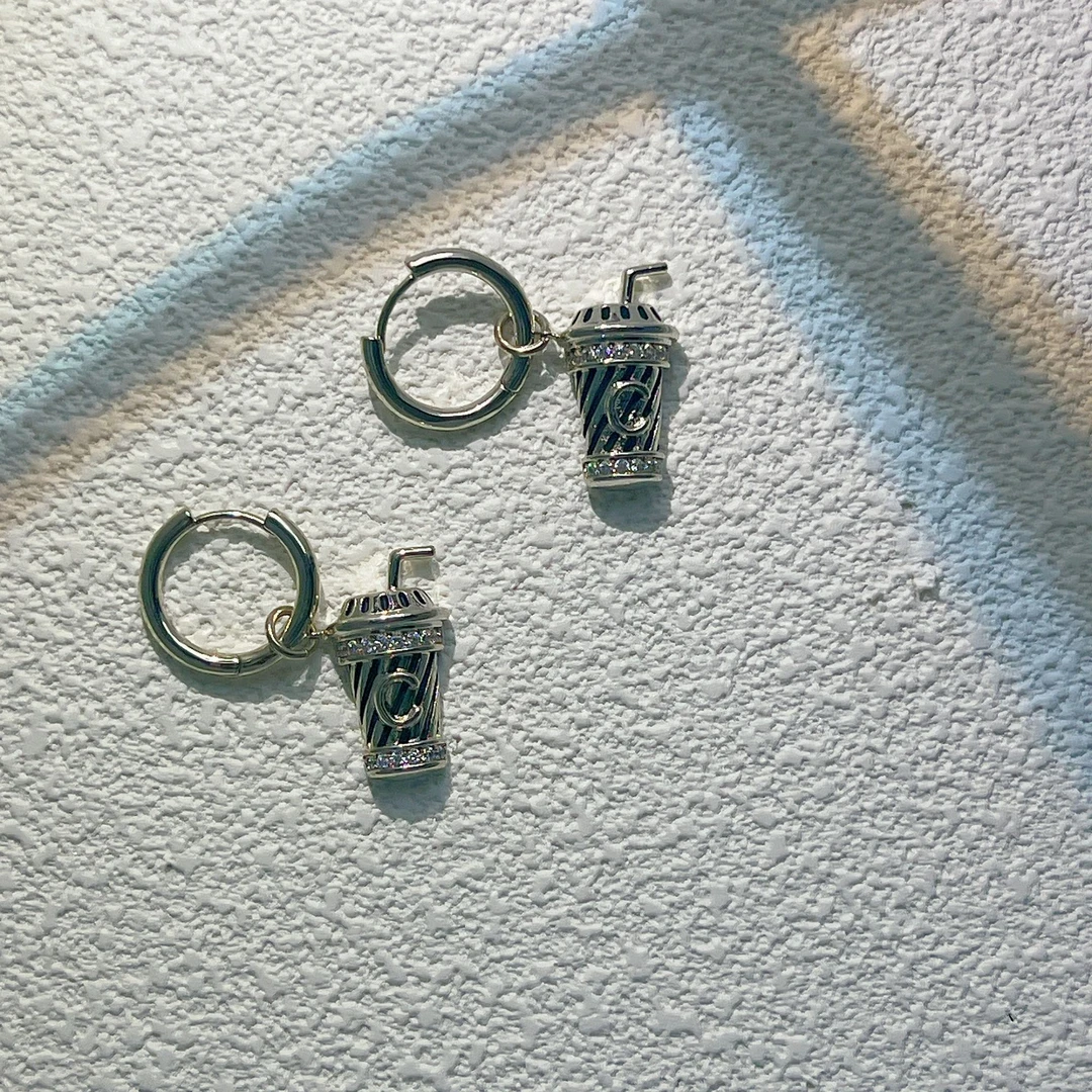 钛钢耳饰 时尚百搭可爱简约个性精致手工咖啡杯款朱莉娅（XH082)