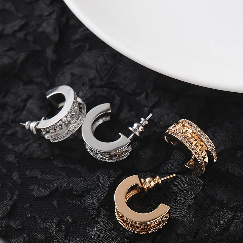 钛钢耳饰 轻奢时尚气质百搭小众个性ins金色简约耳钉朱莉娅RH632