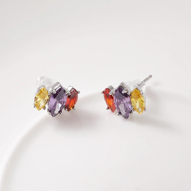 钛钢耳饰 高级感镶钻菱形几何耳钉简约气质耳饰女朱莉娅（XH089）